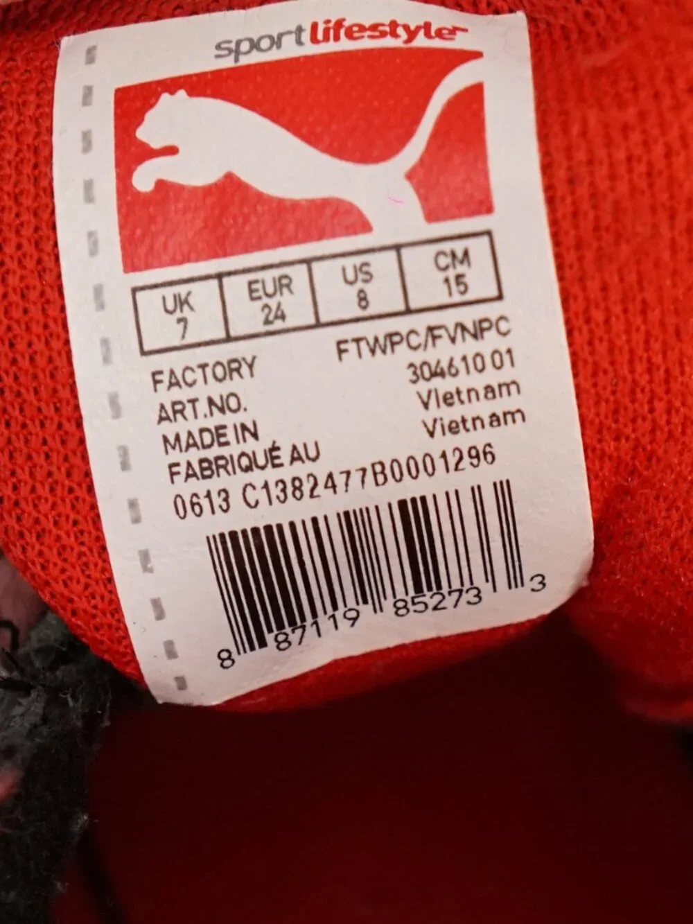 puma baby shoes size 8 for toddlers. Pre owned but in really good conditions